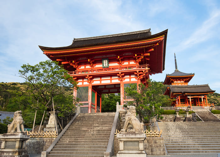 kiyomizu-dera-temple-kyoto-japan-2023-11-27-05-29-32-utc-1
